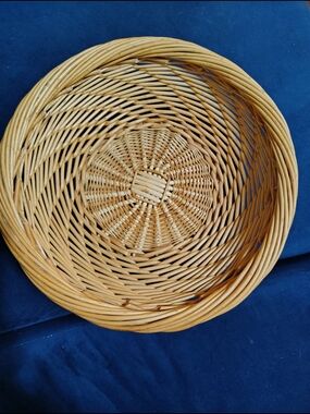 Natural Wicker Serving Basket - Tan